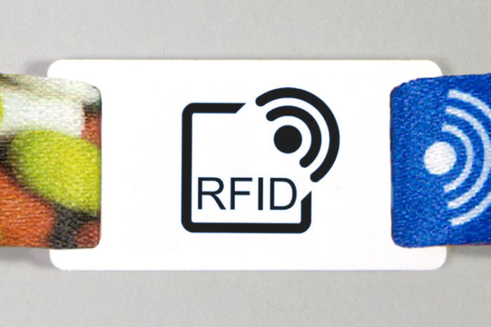 Passant pour bracelet RFID